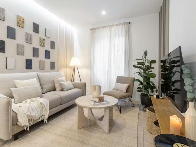 Calle del Cardenal Cisneros, Madrid, Community of Madrid 28010