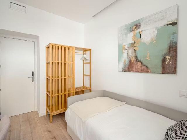 Calle del Cardenal Cisneros, Madrid, Community of Madrid 28010