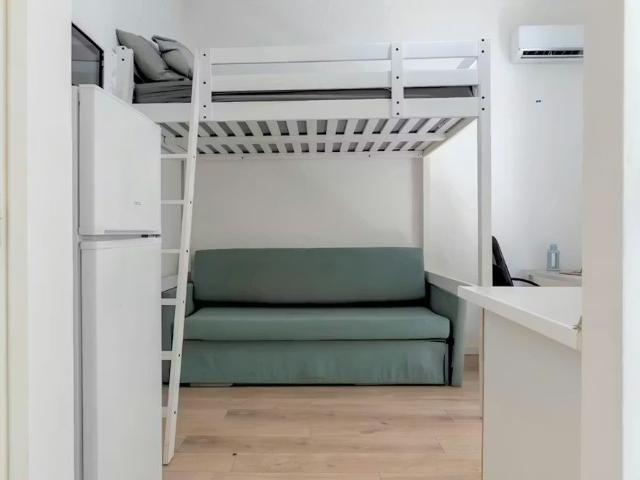 Calle del Arcipreste de Hita, Madrid, Community of Madrid 28015
