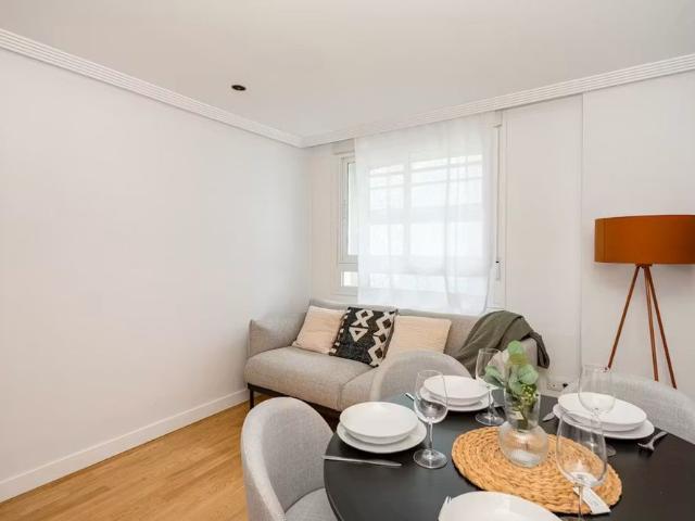 Calle del Doctor Fleming, Madrid, Community of Madrid 28036