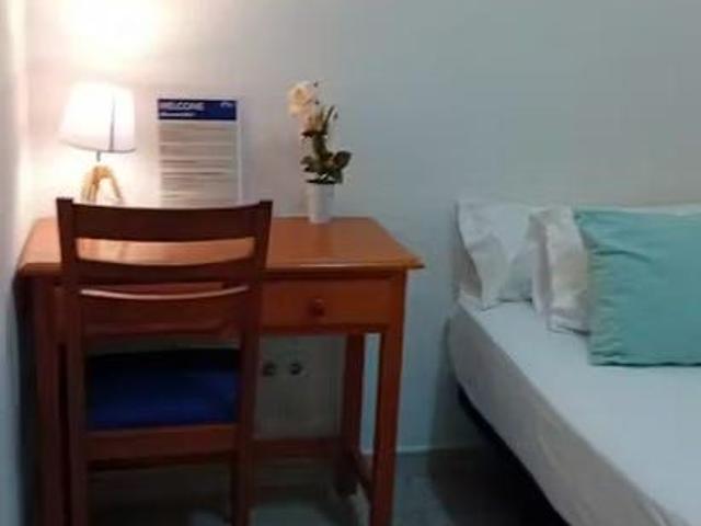 Calle del Divino Pastor, Madrid, Community of Madrid 28004
