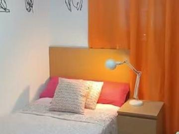 Calle del Jilguero, Madrid, Community of Madrid 28025