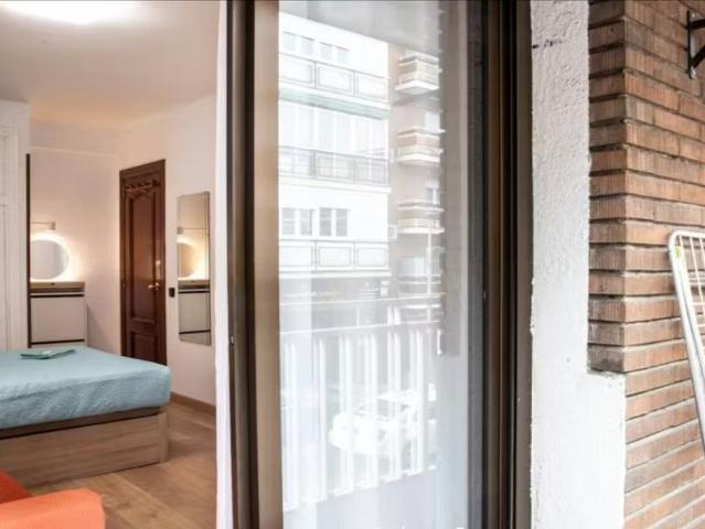 Calle del Jilguero, Madrid, Community of Madrid 28025