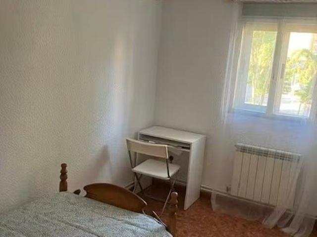 Calle del Pan, Madrid, Community of Madrid 28037
