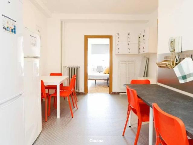 Calle del Rosario, Madrid, Community of Madrid 28005
