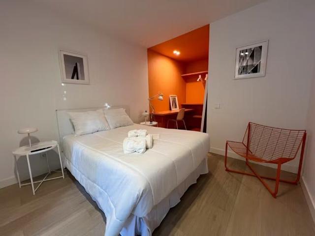 Calle del Zenit, Madrid, Community of Madrid 28023