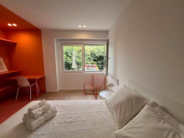 Calle del Zenit, Madrid, Community of Madrid 28023