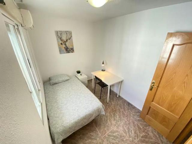 Calle Extremadura, Getafe, Community of Madrid 28903