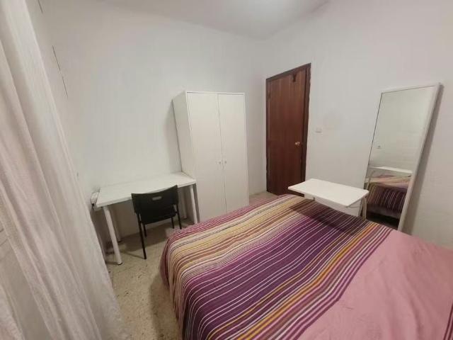 Calle Fernando de Rojas, Sevilla, Andalusia 41006