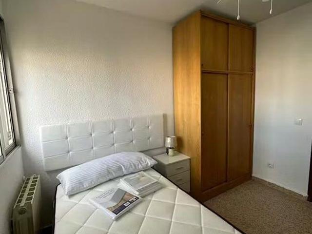 Calle Finisterre, Madrid, Community of Madrid 28029