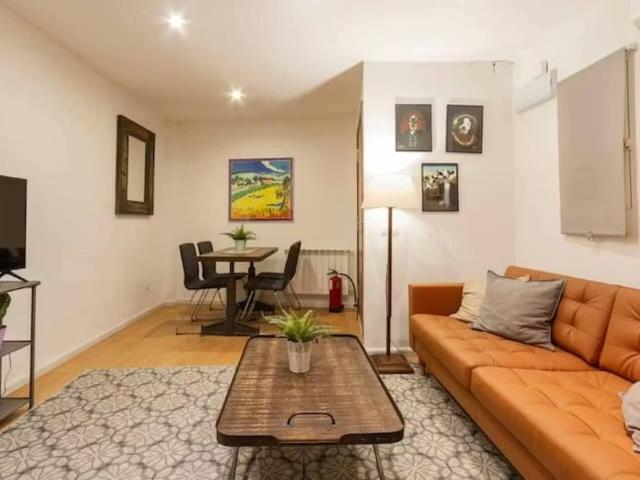 Calle Hermosilla, Madrid, Community of Madrid 28028