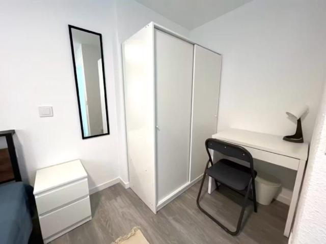 Calle Huertos, Getafe, Community of Madrid 28902