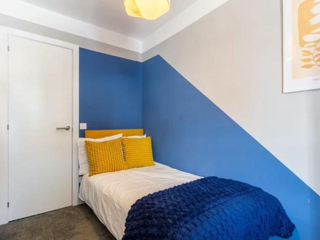 Calle Inmaculada, Getafe, Community of Madrid 28909