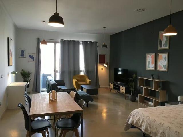 Calle Laguna del Marquesado, Madrid, Community of Madrid 28021