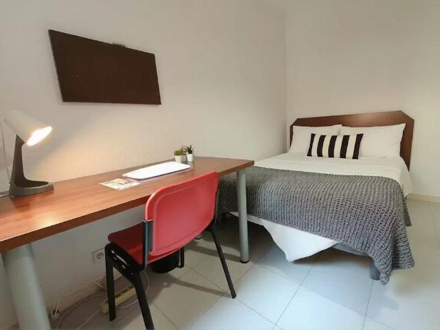Calle Lilas, Getafe, Community of Madrid 28903