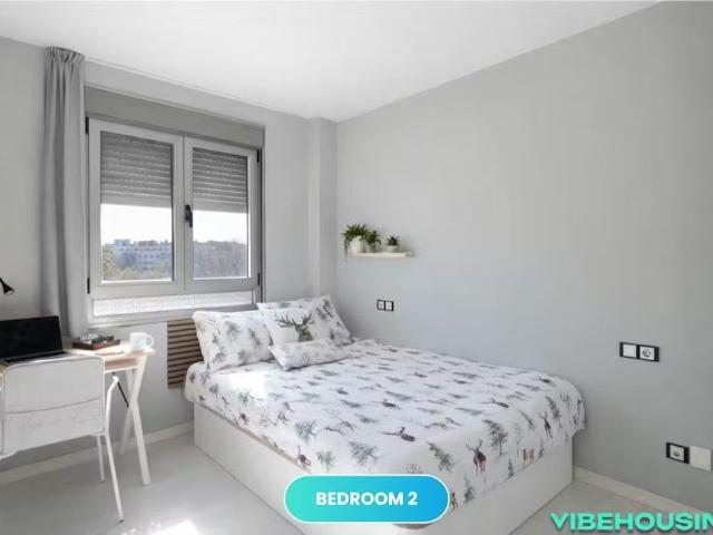 Calle Marianistas, Madrid, Community of Madrid 28044