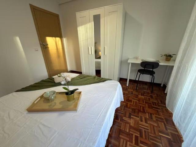 Calle Molino, Getafe, Community of Madrid 28901