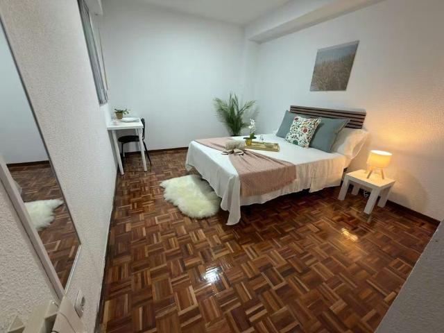 Calle Molino, Getafe, Community of Madrid 28901