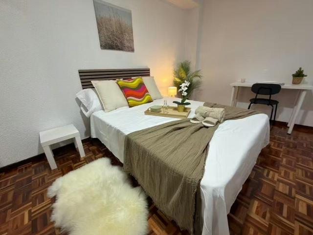 Calle Molino, Getafe, Community of Madrid 28901