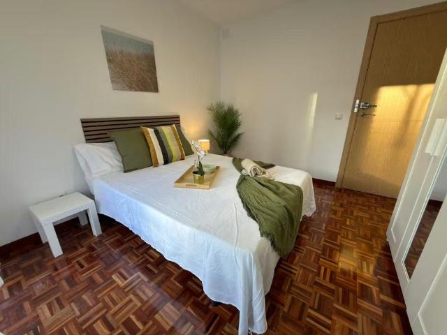 Calle Molino, Getafe, Community of Madrid 28901