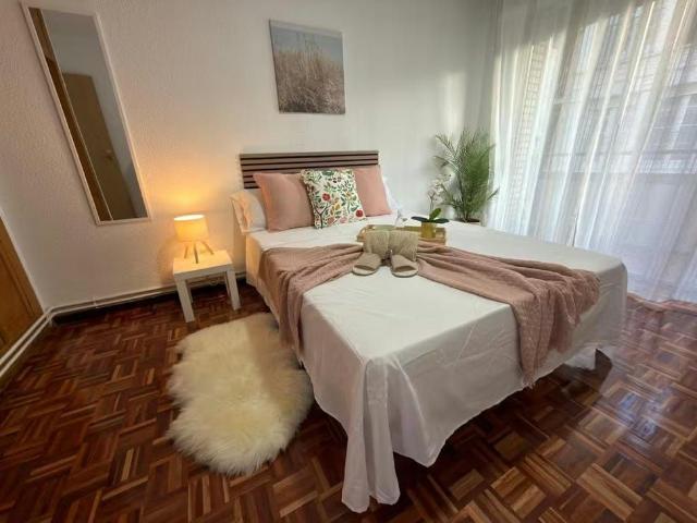 Calle Molino, Getafe, Community of Madrid 28901
