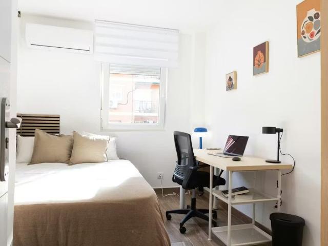 Calle Nardos, Getafe, Community of Madrid 28903
