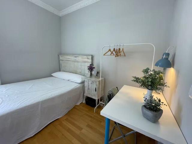Calle Porvenir, Sevilla, Andalusia 41013