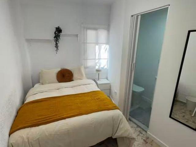 Calle Rey Don Jaime, Xirivella, Valencian Community 46950