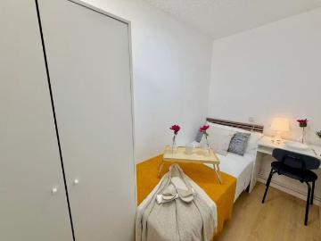 Calle Riojanos, Madrid, Community of Madrid 28018