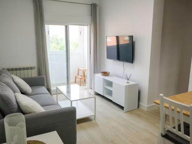 Calle Rosa, Getafe, Community of Madrid 28903