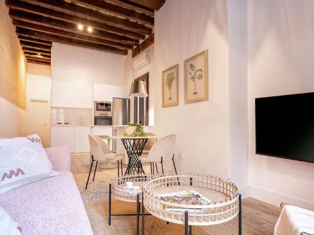 Calle Santas Patronas, Sevilla, Andalusia 41001