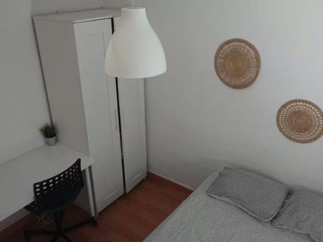 Calle San Sebastián, Getafe, Community of Madrid 28902
