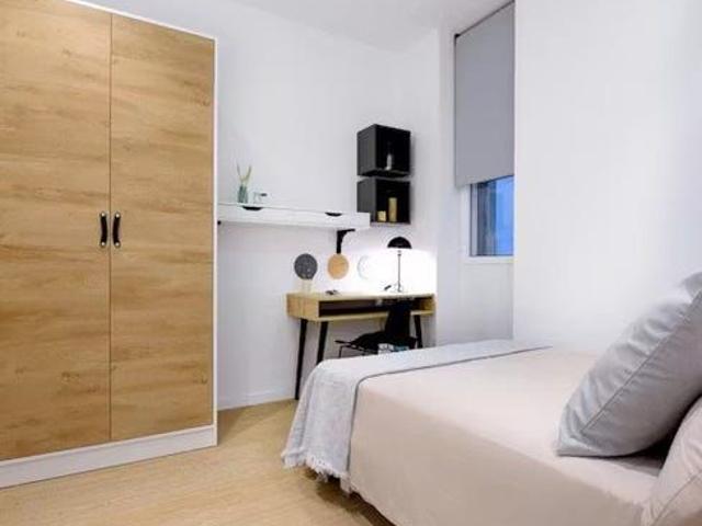Calle Salamanca, Valencia, Valencian Community 46005