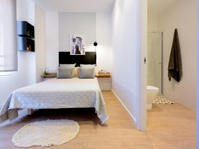 Calle Salamanca, Valencia, Valencian Community 46005