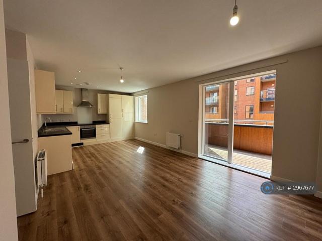 Callender Road, Erith, DA8 2 bed flat to rent £1,750 pcm £404 pw