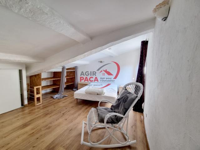 Callian, bel appartement meublé de 46m²