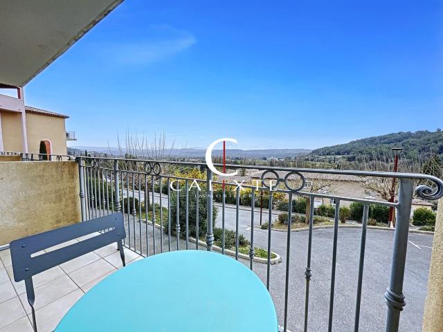 Callian Vente Studio Meublé Terrasse Vue 17m² Callian