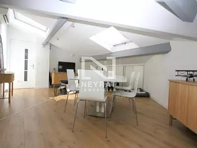 Callian 83440 Location appartement 3 pièces t3 au dernier étage
