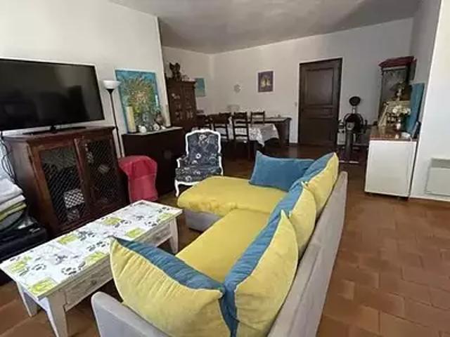 Callian 83440 Location appartement 3 pièces t3