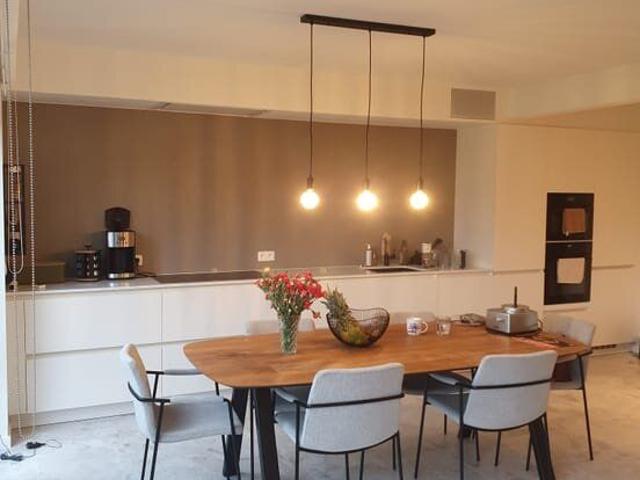 Calm green residential area, ideally situated