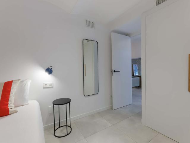 Calm & Stylish Apt. 7 min walk to Plaça España