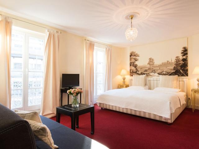 Calm & stylish apartment located in the West End of Frankfurt, Frankfurt Amsterdam Apartments for Rent