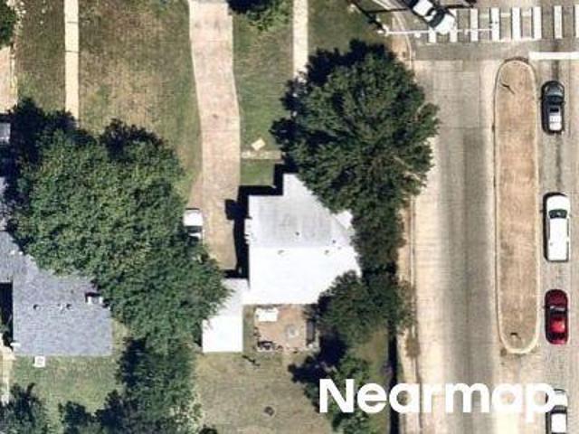 Calmont Ave