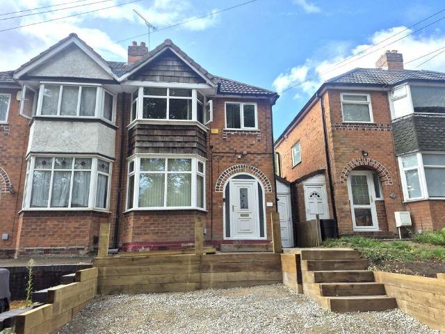 Calshot Road, Birmingham B42 3 bed semi detached house to rent £1,250 pcm £288 pw