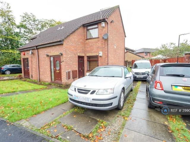 Captain Lees Road, Westhoughton. 1 bed flat to rent £750 pcm £173 pw