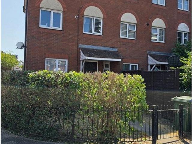 Captains Place, Southampton SO14, 4 bed end terrace house to rent, £1,750 pcm | PrimeLocation