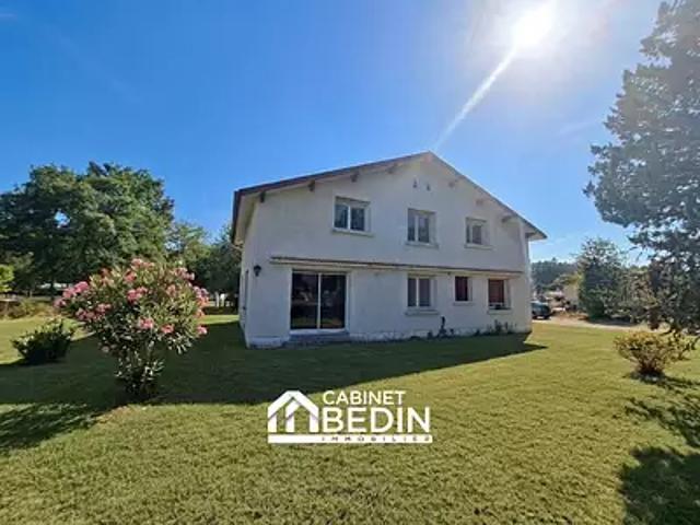 Captieux 33840 Achat / Vente maison 6 pièces t6 au dernier étage terrasse