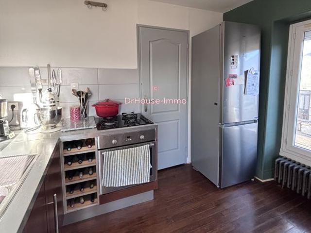 Captivant Appartement T5 à Cissé