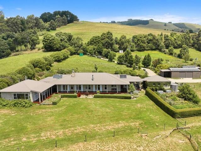 Captivating 51 Acre Property Stunning Views
