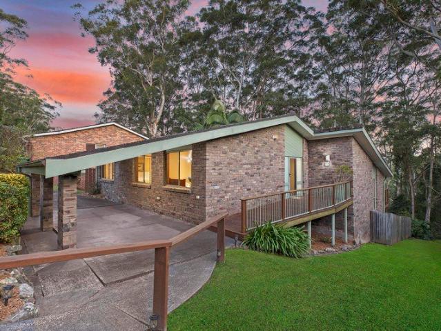 Captivating Valley Views & Relaxed Family Living